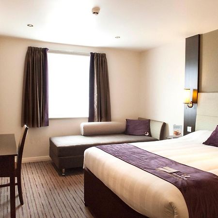 Premier Inn Guildford North - A3 Dış mekan fotoğraf