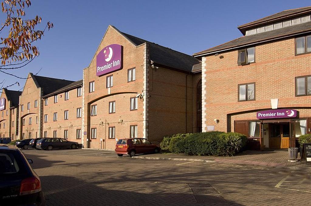 Premier Inn Guildford North - A3 Dış mekan fotoğraf
