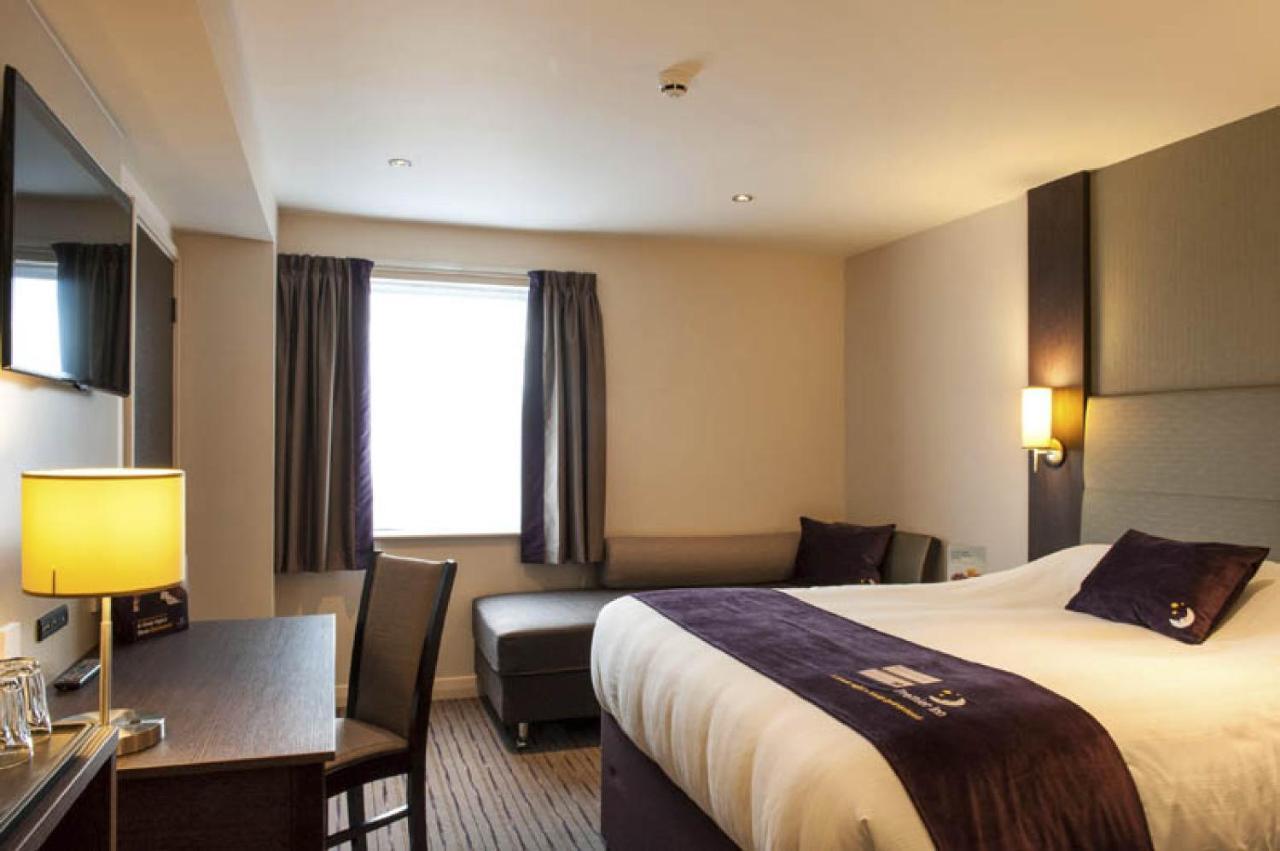Premier Inn Guildford North - A3 Dış mekan fotoğraf